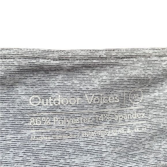 Outdoor Voices Dipped Warmup Legging Size Medium - Picture 4 of 4